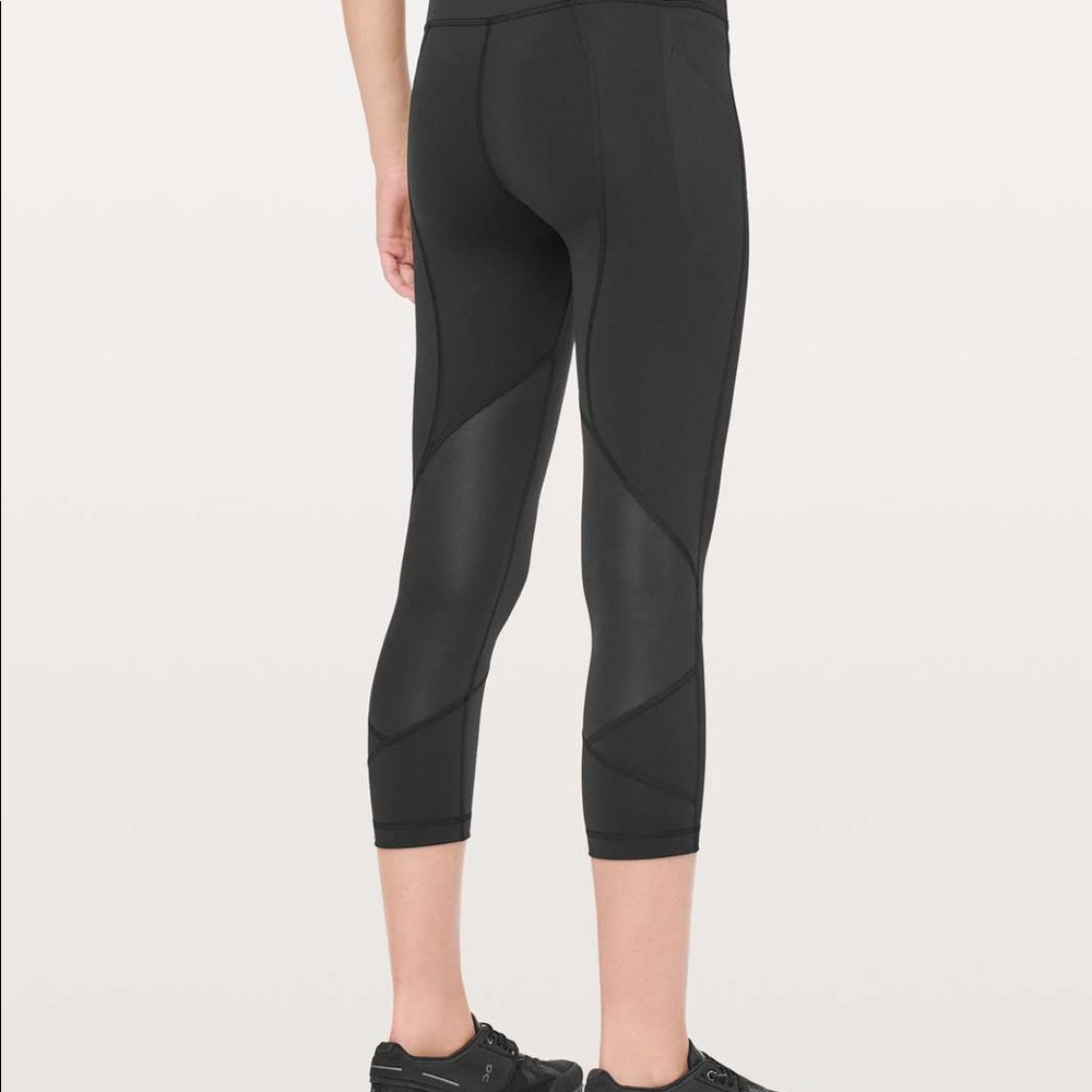 Lululemon Pace Rival Crop- black - Picture 2 of 8